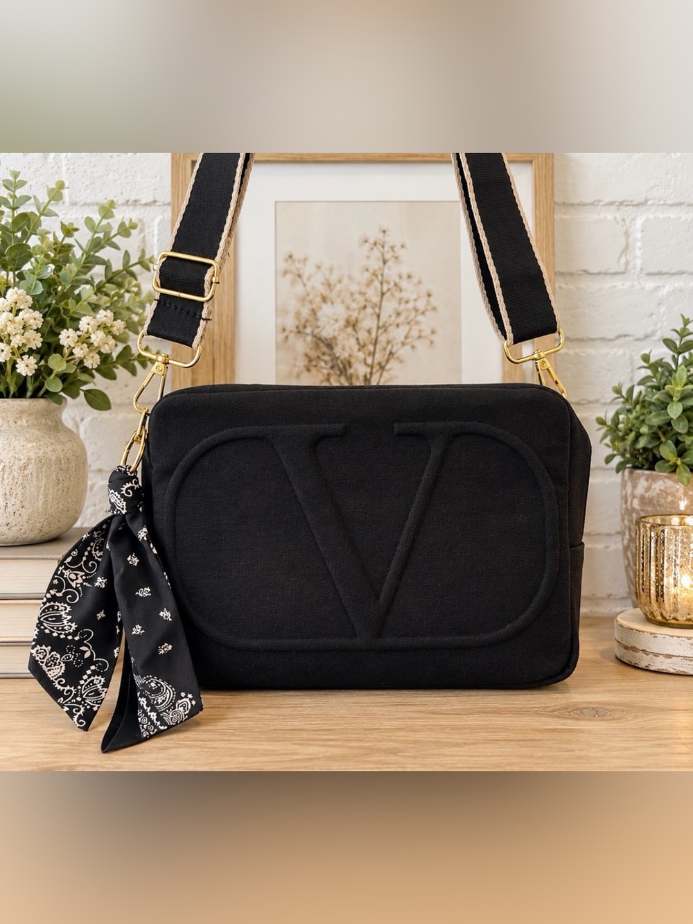 Valentino Cosmetic Beauty Bag GWP VIP item NWOT
